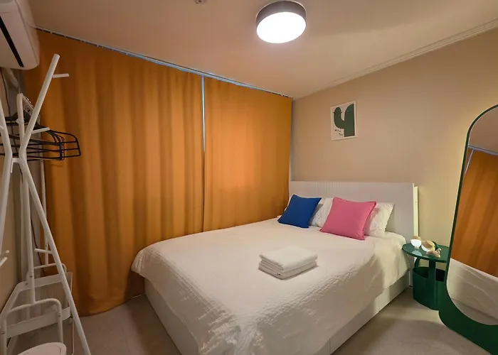 외국인전용sinchon Station Walks 3 Minutes Airport Railroad Near Hongdae Free Bag Drop Villa