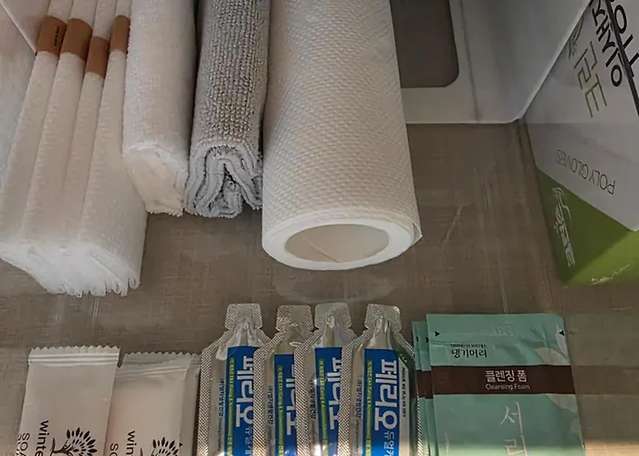 외국인전용sinchon Station Walks 3 Minutes Airport Railroad Near Hongdae Free Bag Drop Villa Seoul